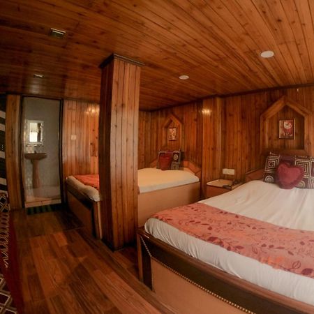 Grg Broadway Mall Road Darjeeling By Royal Collection Hotel Экстерьер фото
