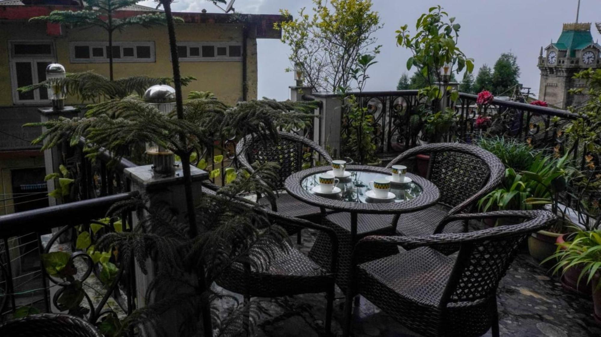 Grg Broadway Mall Road Darjeeling By Royal Collection Hotel Экстерьер фото