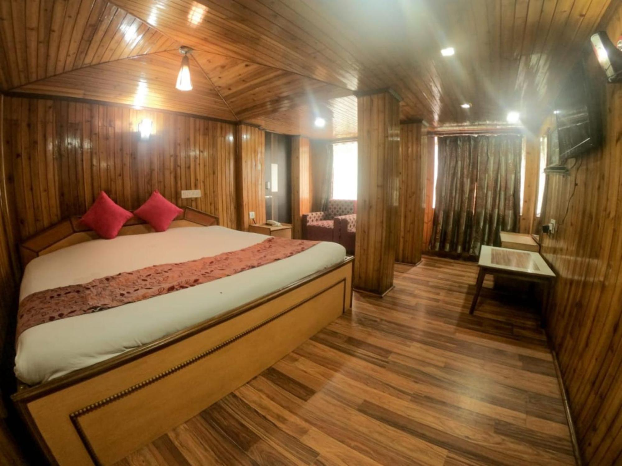 Grg Broadway Mall Road Darjeeling By Royal Collection Hotel Экстерьер фото